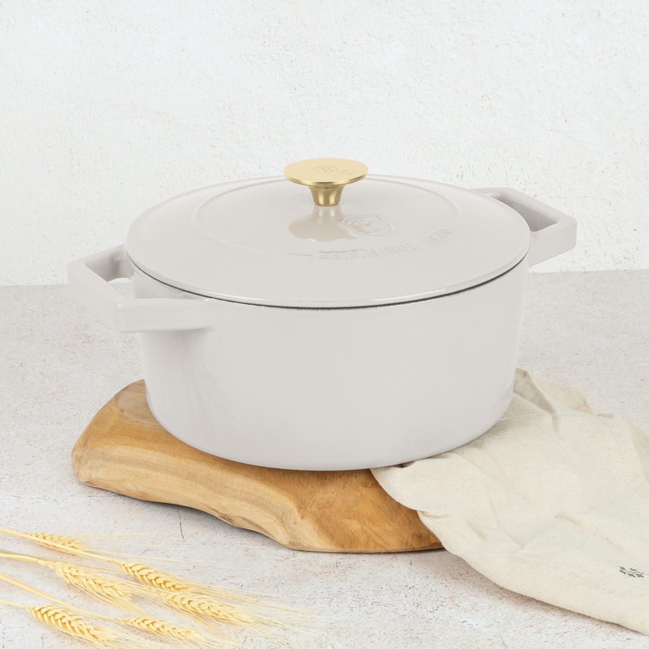 Oala din fontă „Monaco Elegance” – rafinament și performanță în bucătărie 24 cm