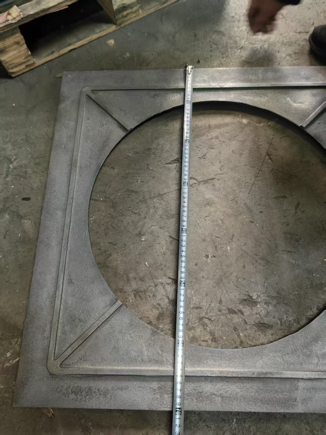Plită fontă pătrată 70x70 cm cu 5 cercuri detașabile