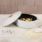 Oala ovala din fontă „Monaco Elegance” – rafinament și performanță în bucătărie 30 cm